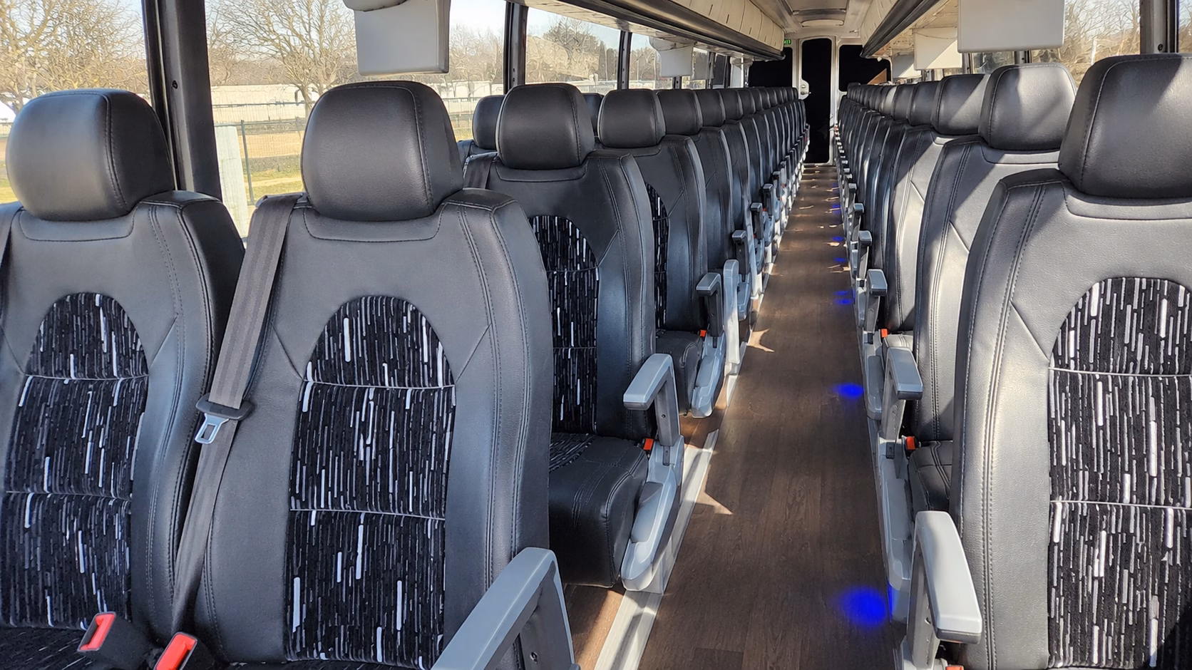 apple valley charter bus