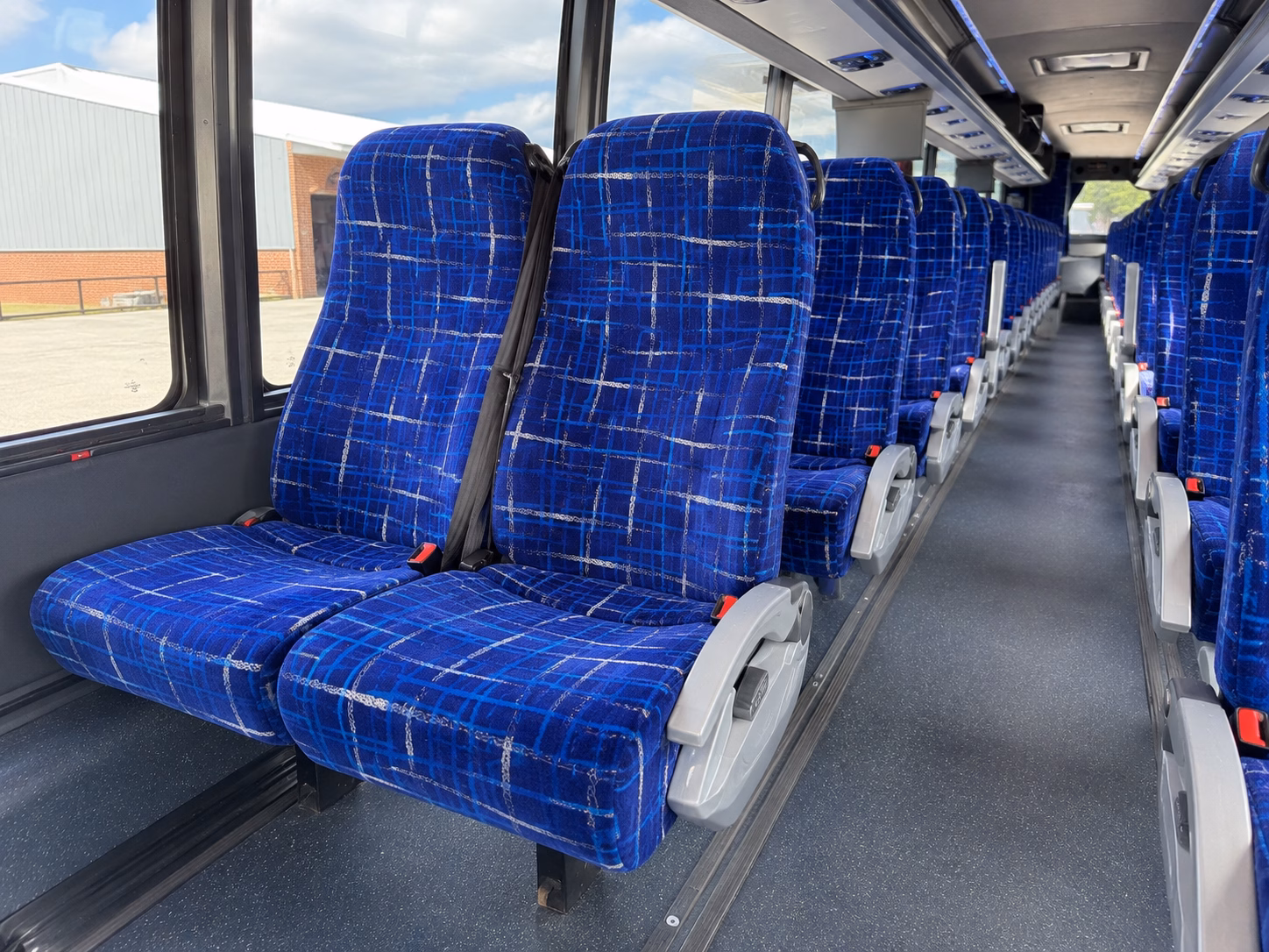 hesperia charter bus rentals for airport transfers