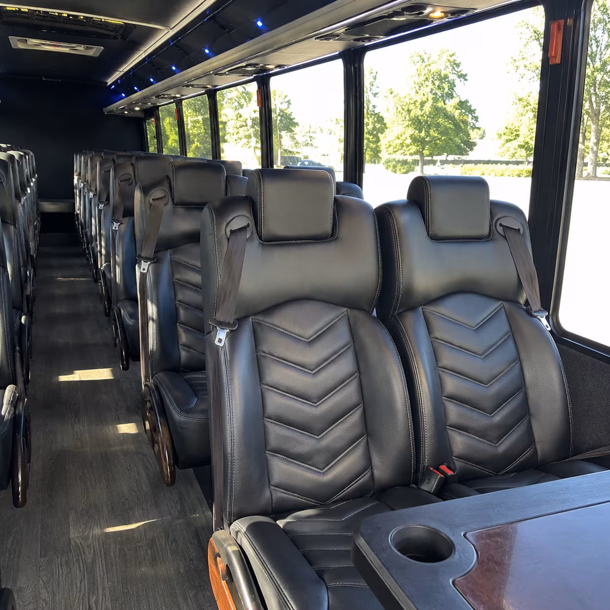ontario private shuttles for ontario sports teams and fan groups