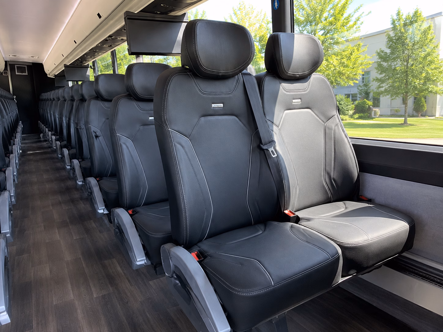 redlands make your trip easier with redlands long distance charter bus rentals