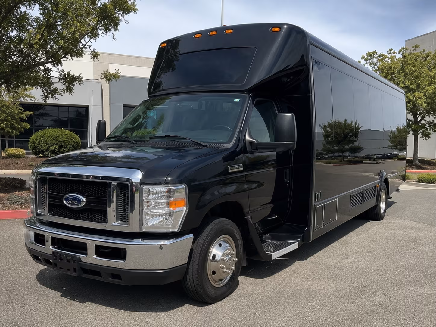 victorville quincea 241 era sweet 16 party bus rental